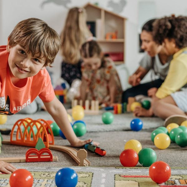 Olhares sobre ao Processo de Socialização na Educação Infantil - Pexels.com - Pavel Danilyuk
